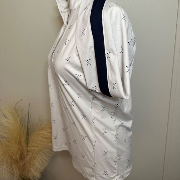 White and Navy Golf - Picture 5 of 6